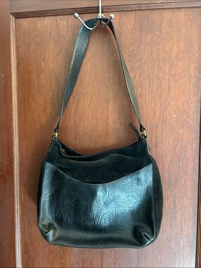 Maxx New York Black Leather & Suede Shoulder /crossbody western tooled pattern.